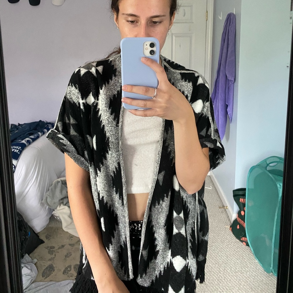American Eagle Outfitters Aztec Cardigan M - Picture 2 of 2